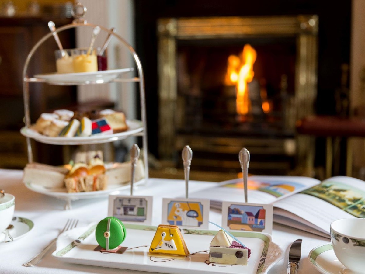 Art themed afternoon tea at The Merrion hotel in Dublin Ireland