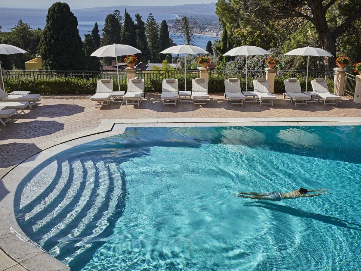 Swimming pool at the Belmond Grand Hotel Timeo in Sicily
