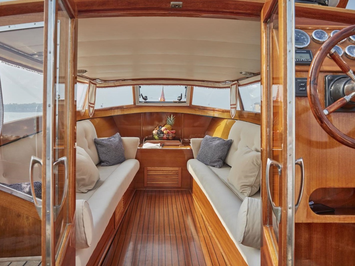 Private boat for cruises from Belmond Hotel Cipriani in Venice