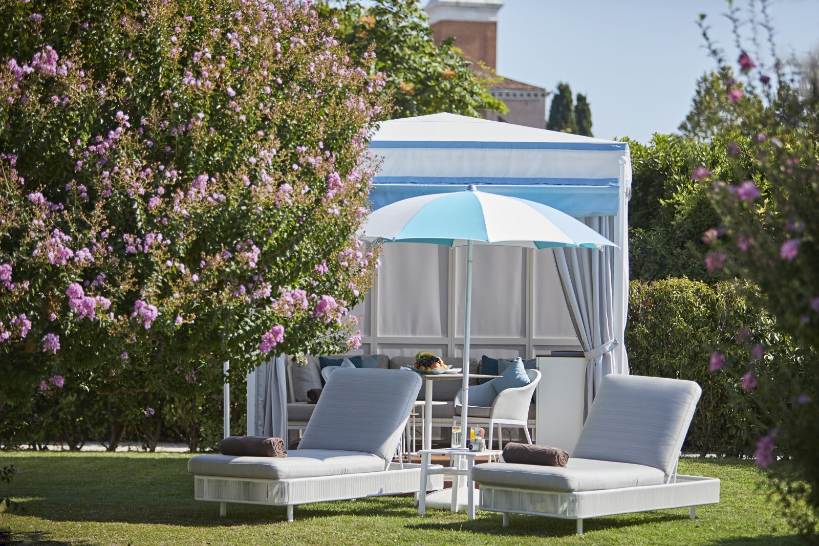 Guest relaxation areas in the grounds of Belmond Hotel Cipriani in Venice