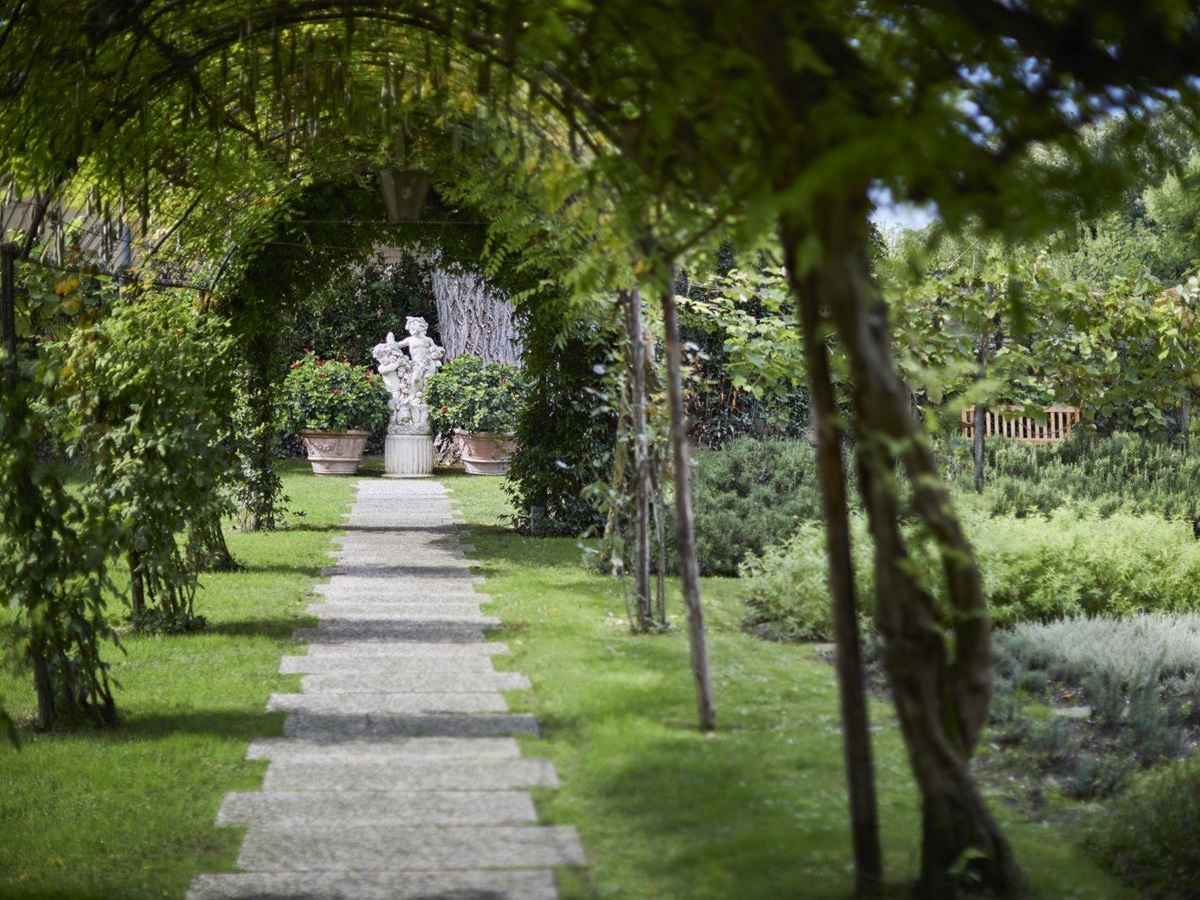 The gardens of Belmond Hotel Cipriani in Venice