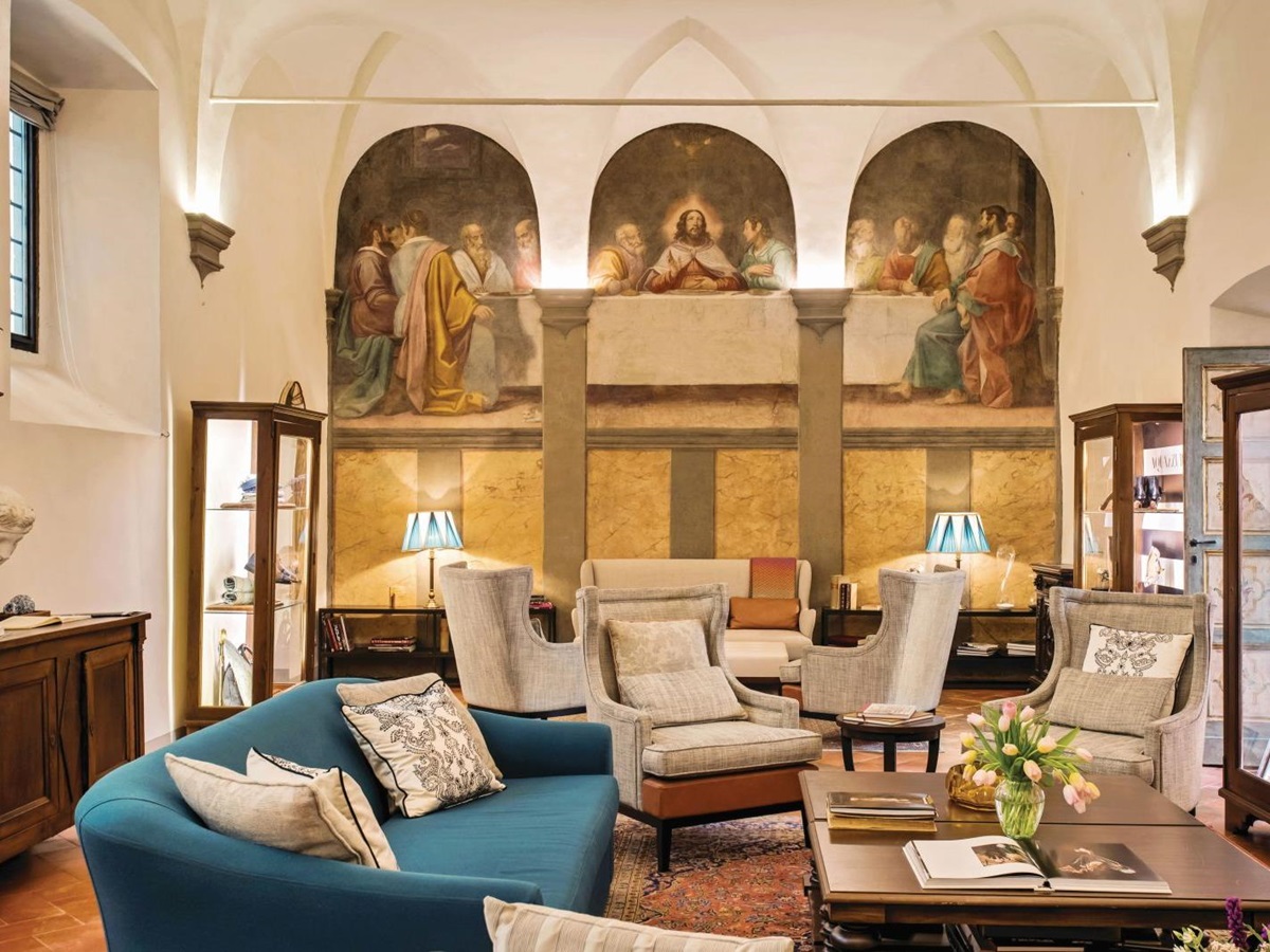 Lounge area and frescoes at Belmond Villa San Michele in Florence