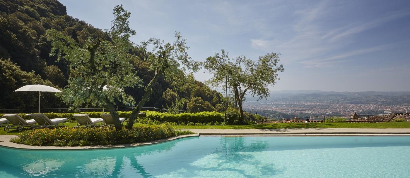 Swimming pool and views at the Belmond Villa San Michele in Florence