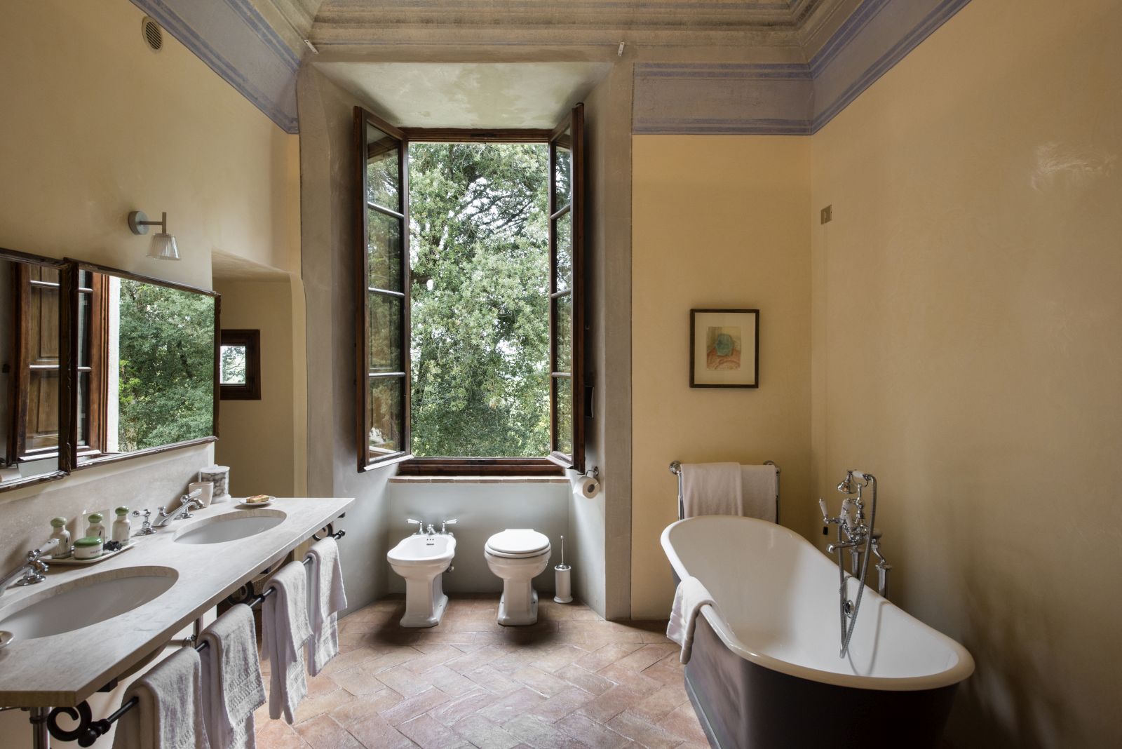 Bathroom of the Villa Marchese suite at Borgo Pignano in Tuscany