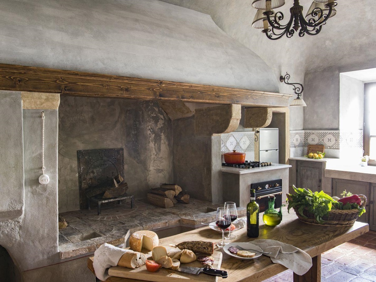 Tuscan food experiences at the Borgo Pignano in Italy