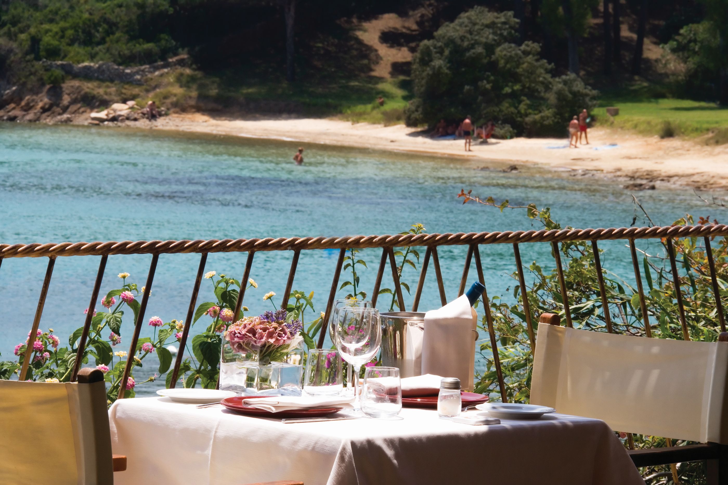 Outdoor dining at Capa d'Orso, Italy