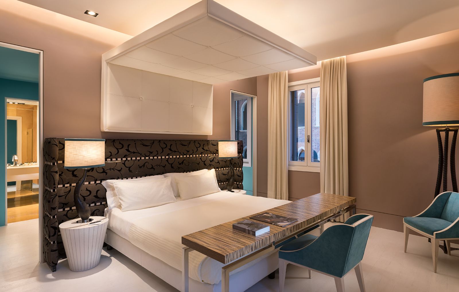 Double guest suite at Centurion Palace in Venice