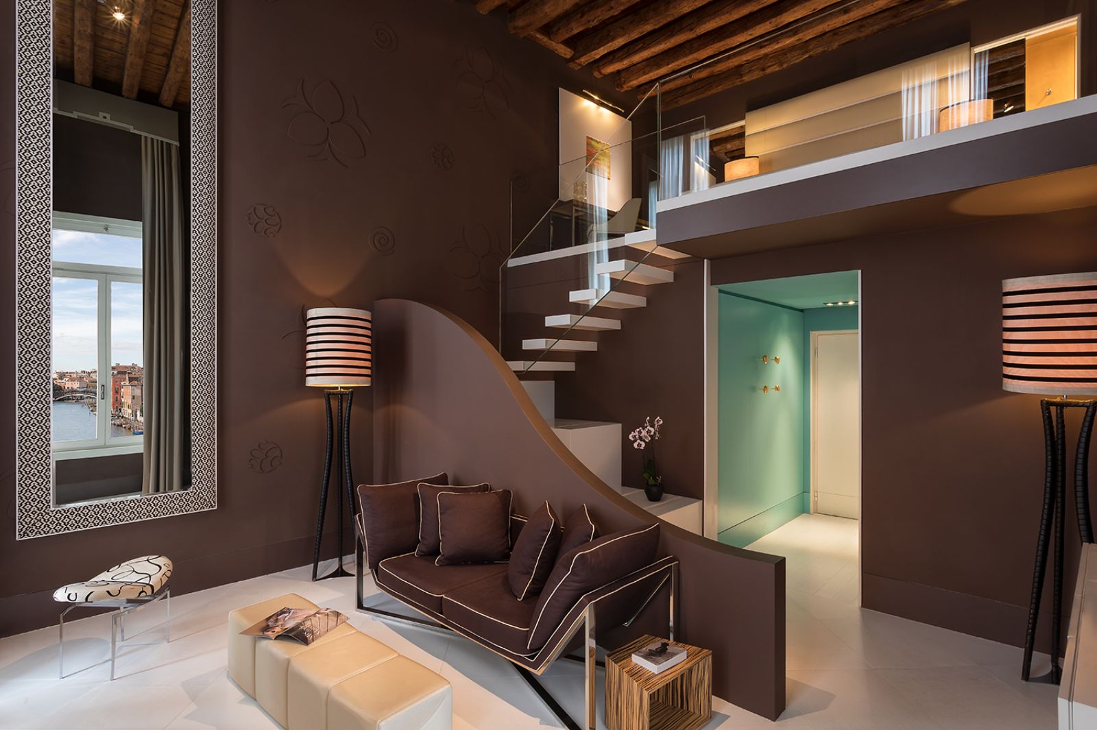 Guest suite lounge at Centurion Palace in Venice