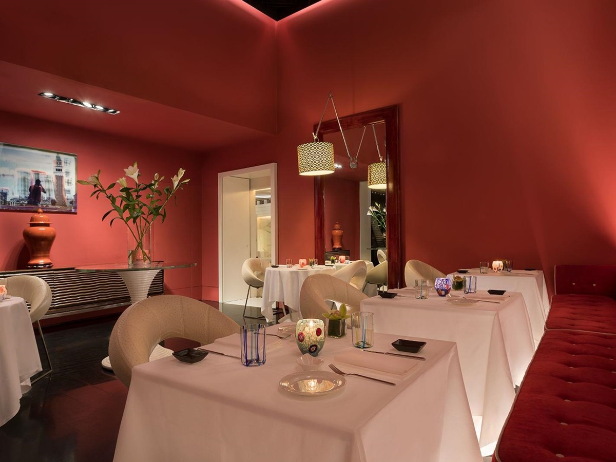 Dining area at Centurion Palace in Venice