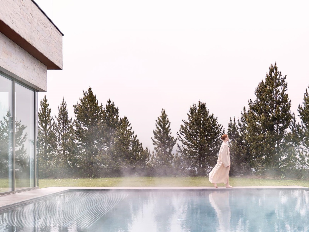 Outdoor swimming pool at COMO Alpina Dolomites