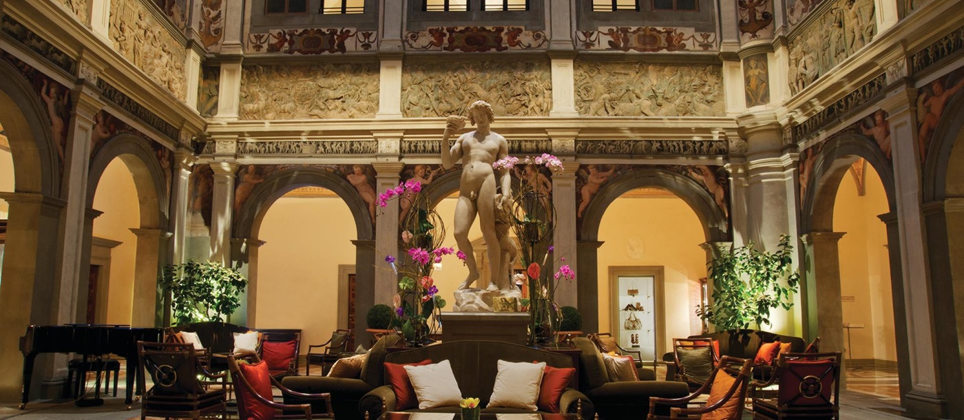 Lounge of Four Seasons, Florence