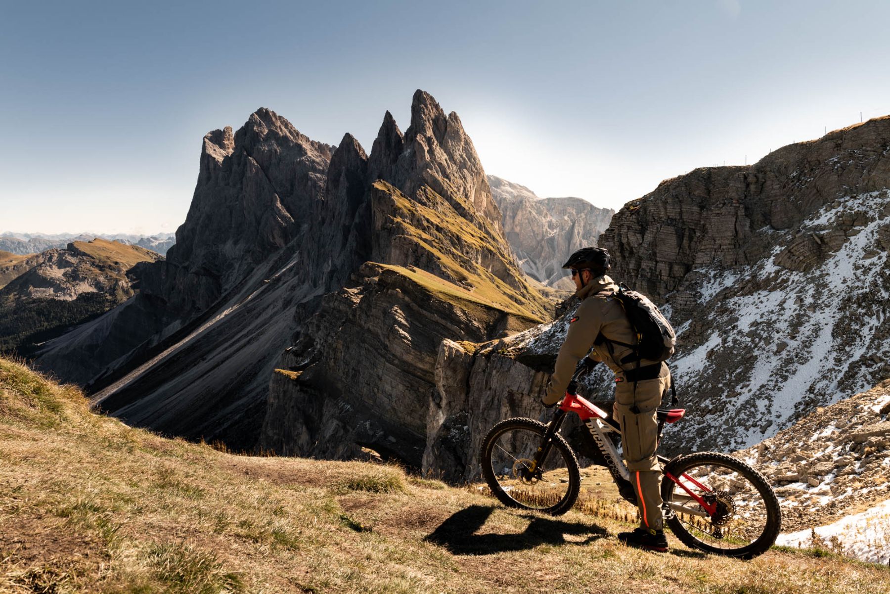 Cycling during the summer at Gardena Grodnerhof Hotel & Spa in the Dolomites