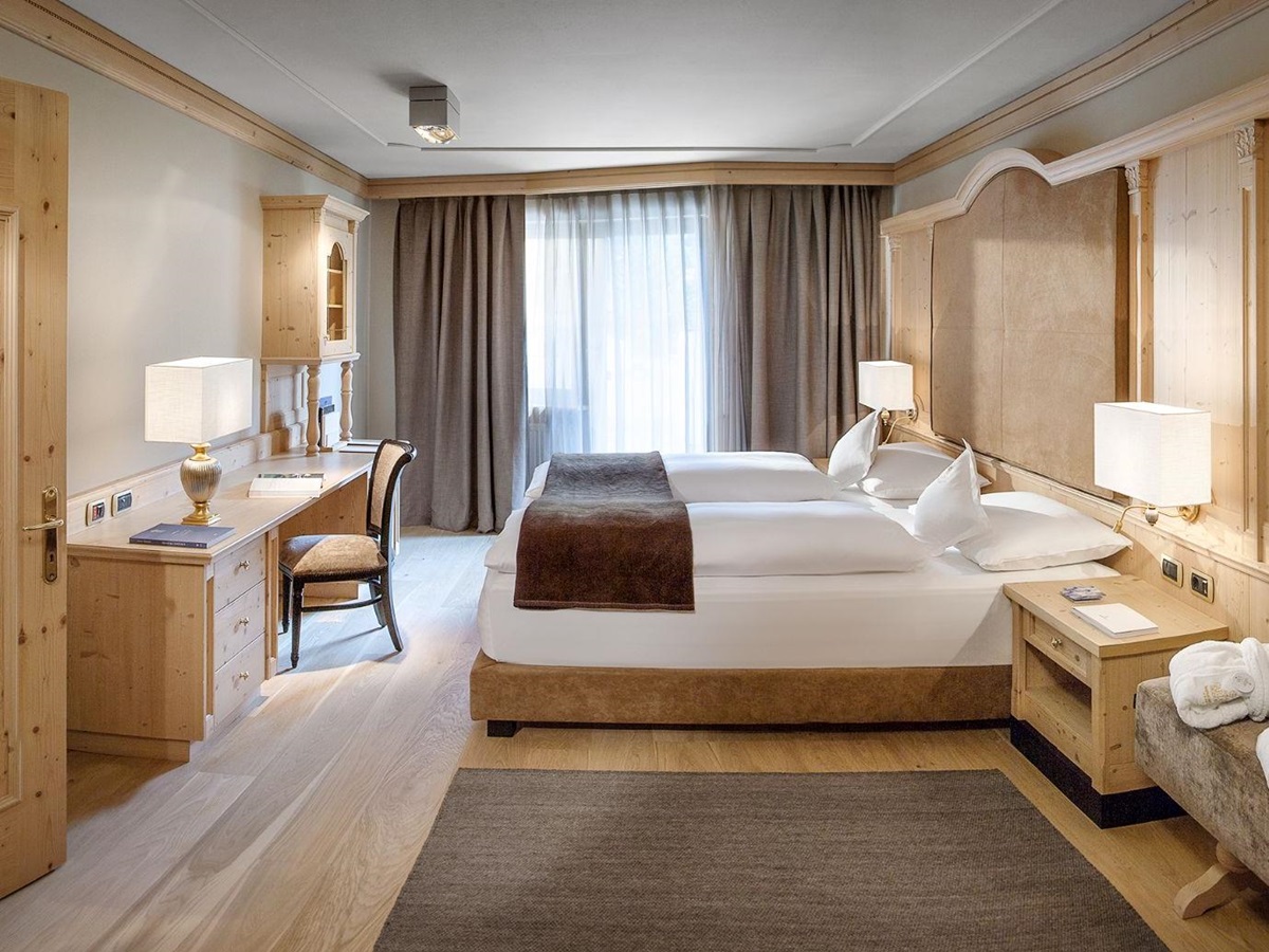 Deluxe suite at Gardena Grodnerhof Hotel & Spa in the Dolomites