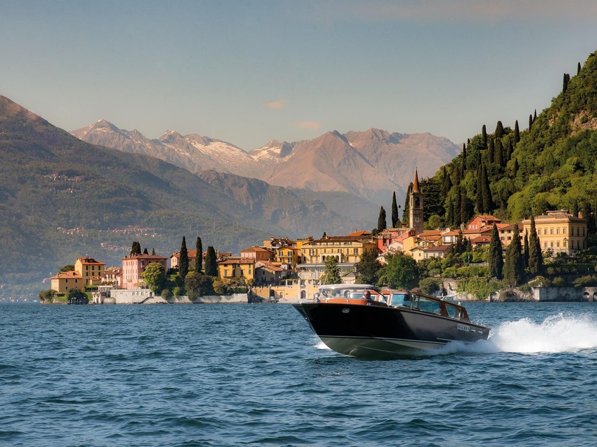 Speed Boat on water at Grand Hotel Tremezzo