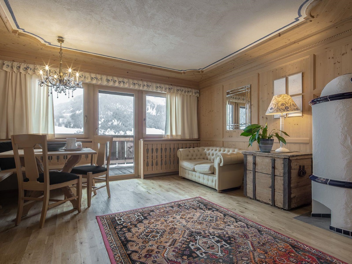 Lounge at Hotel La Perla in Corvara.