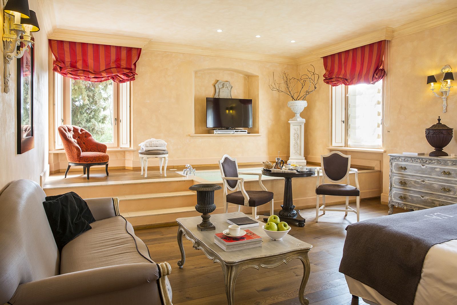 Superior suite at Hotel L'Andana in Tuscany