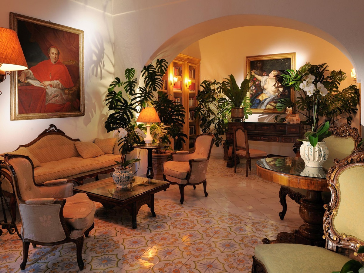 Library in Hotel le Sirenuse, Italy