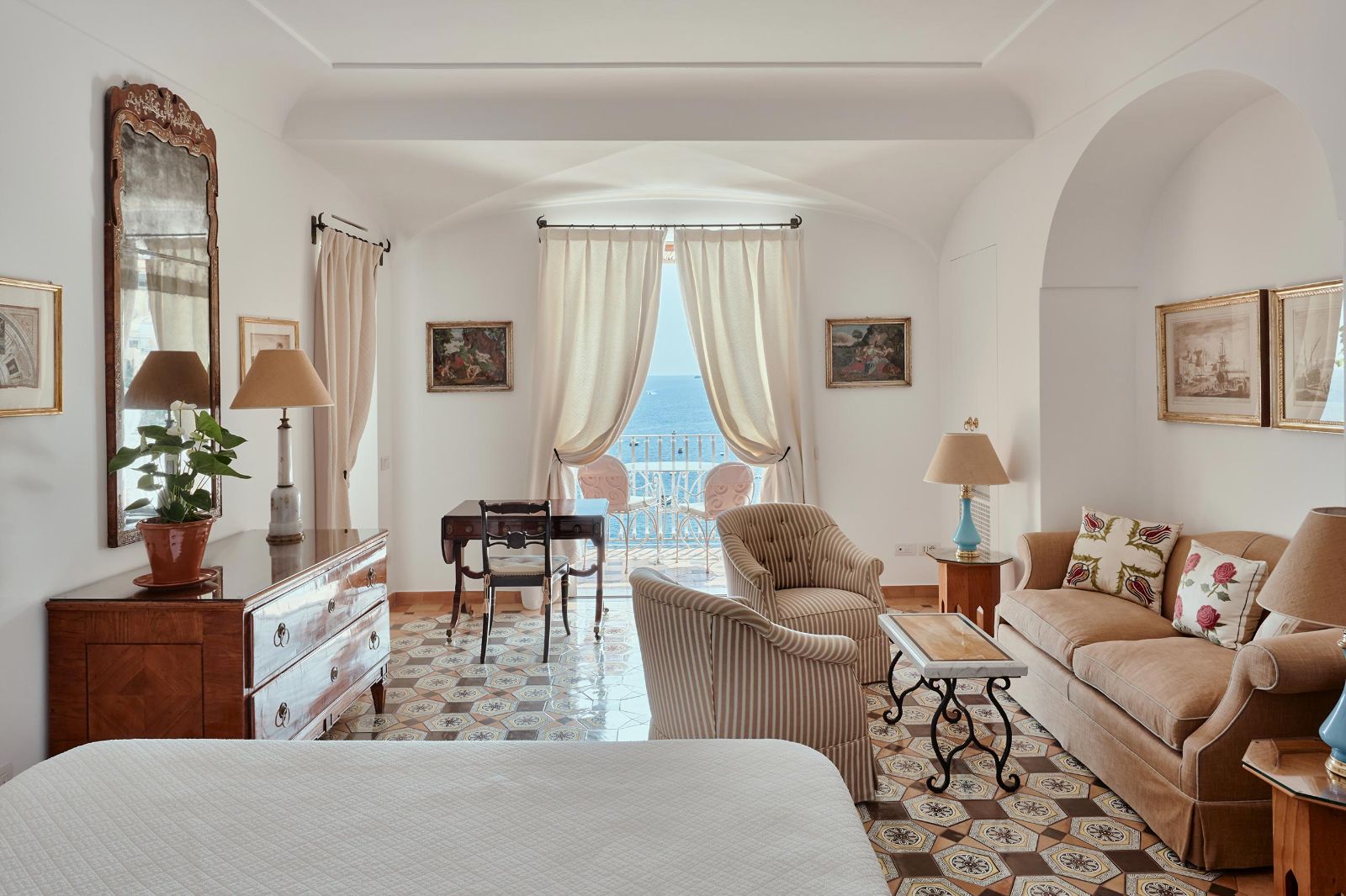 Luxury Hotel le Sirenuse in Positano Deluxe Executive Room