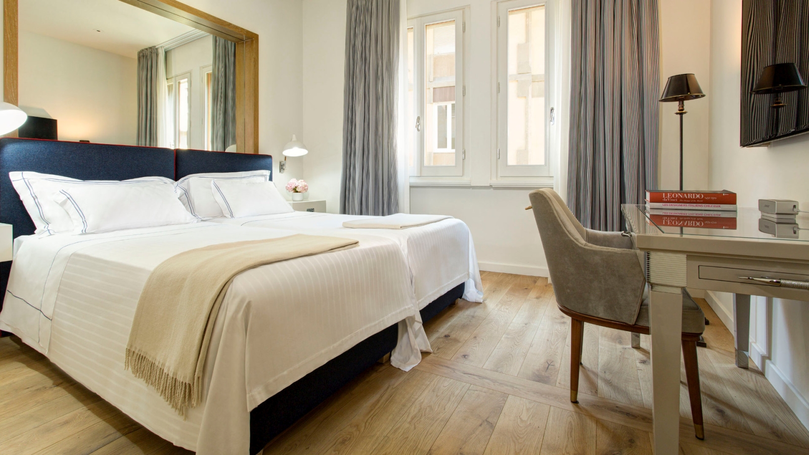 Designer suite at Hotel Lungarno in Italy