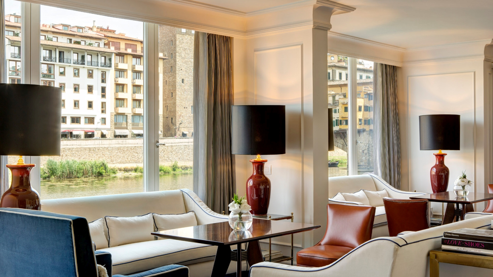 Lobby at Hotel Lungarno in Italy