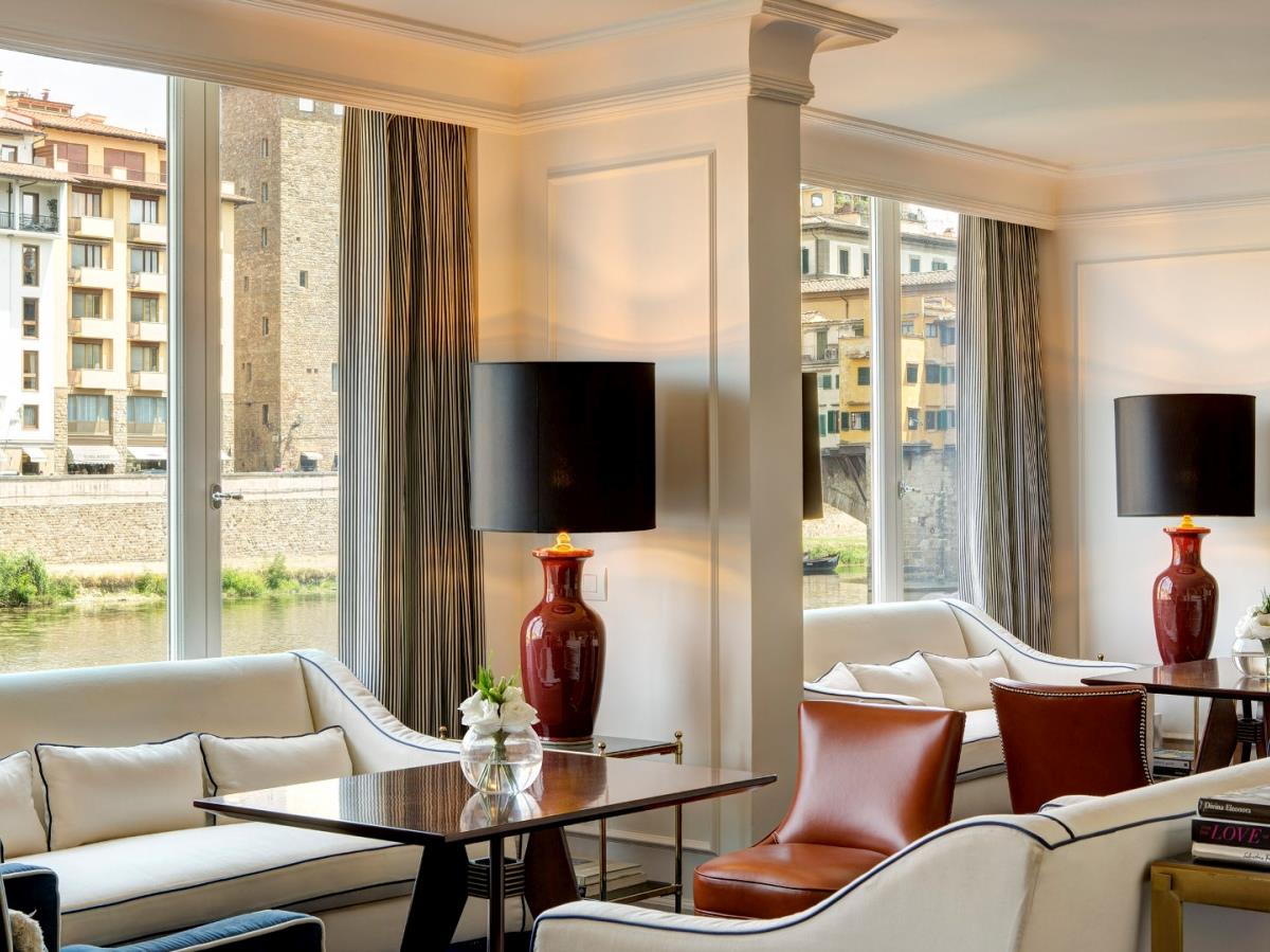 Lobby at Hotel Lungarno in Italy