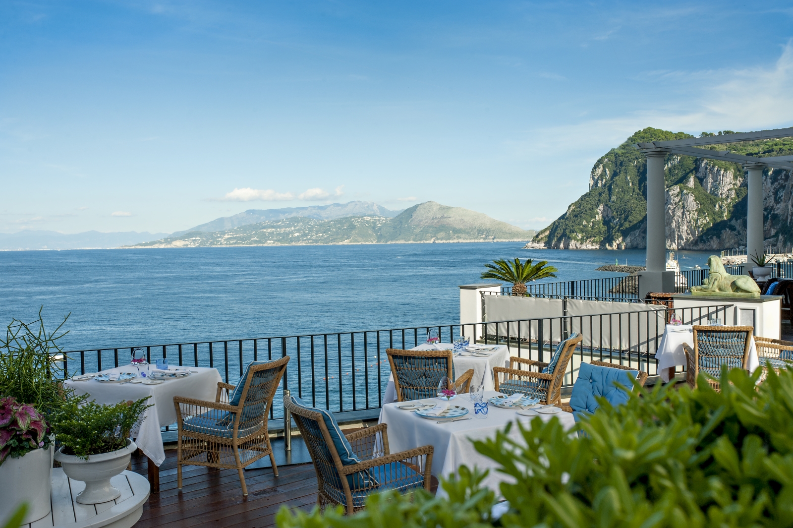 Terrace dining at JKitchen, restaurant at luxury hotel JK Place Capri