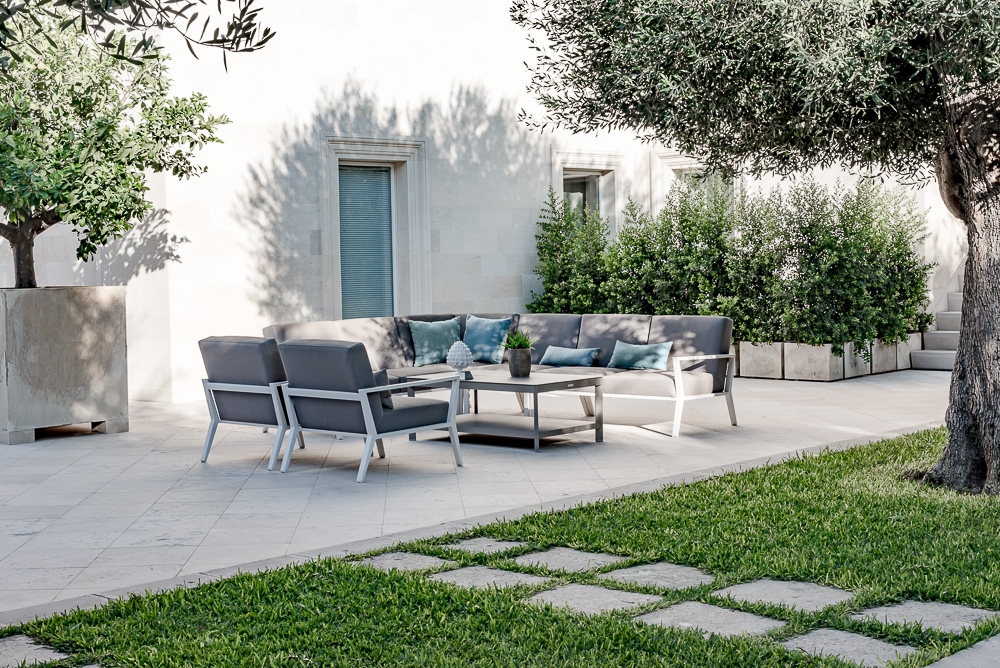 Courtyard area at La Fiermontina