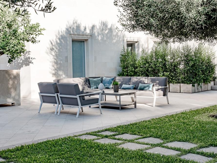 Courtyard area at La Fiermontina