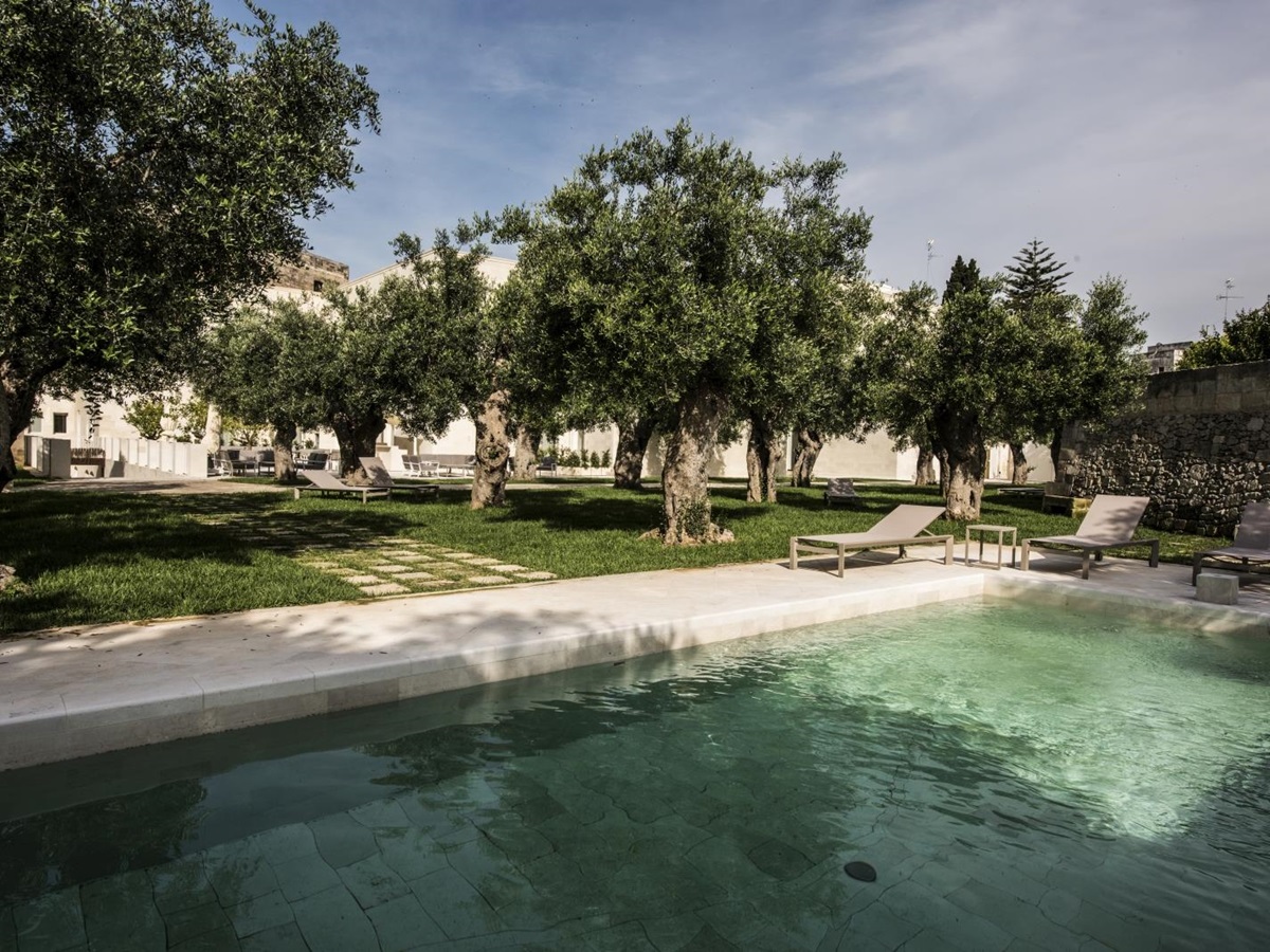 Olive-lined pool at La Fiermontina