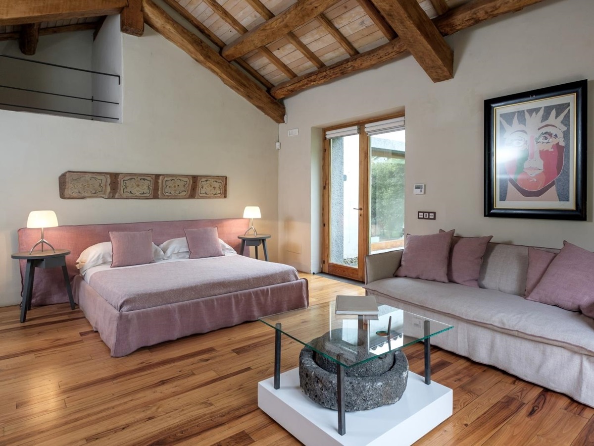 Suite at Monaci delle Terre Nere