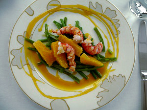 Insalate di Fagiolini e Gamberoni Rossi, prepared at Verdura Resort