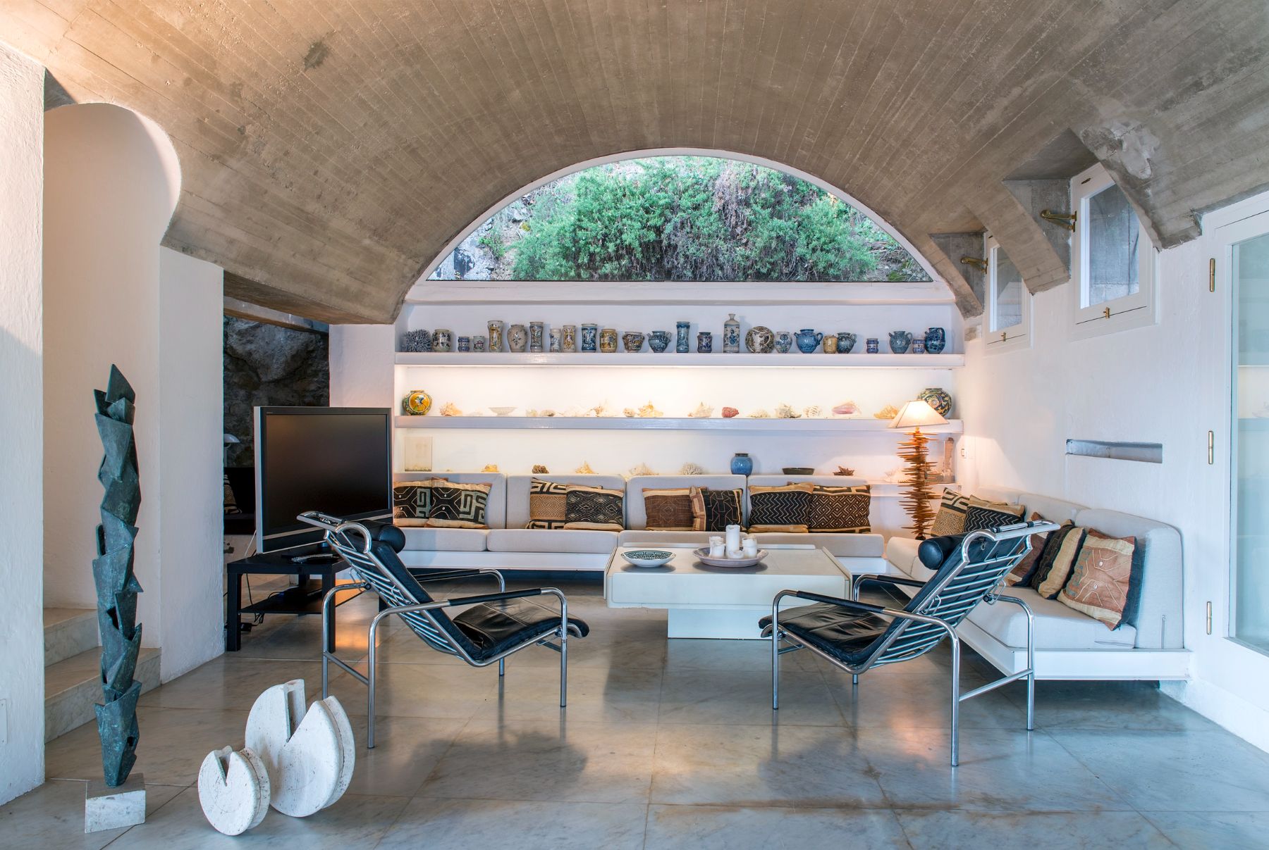 Living room at Il Marinaio in Amalfi Coast, Italy