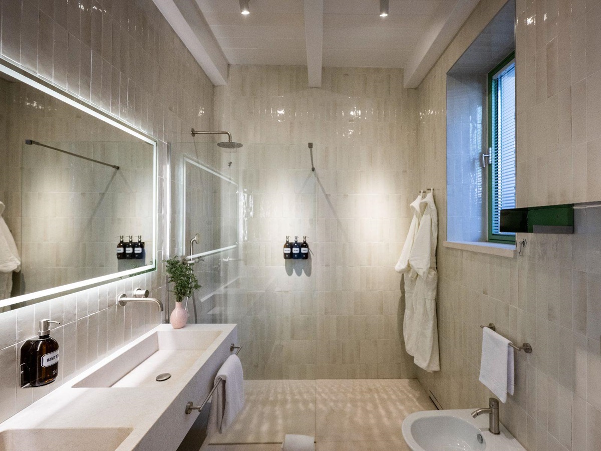 Bathroom at Isca Private Island in Amalfi, Italy