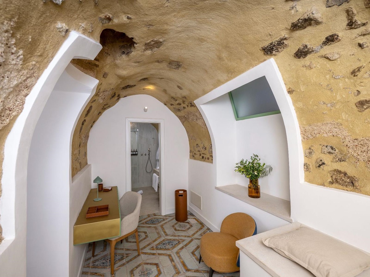 Bathroom at Isca Private Island in Amalfi, Italy