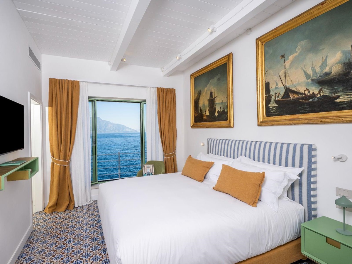 Bedroom at Isca Private Island in Amalfi, Italy