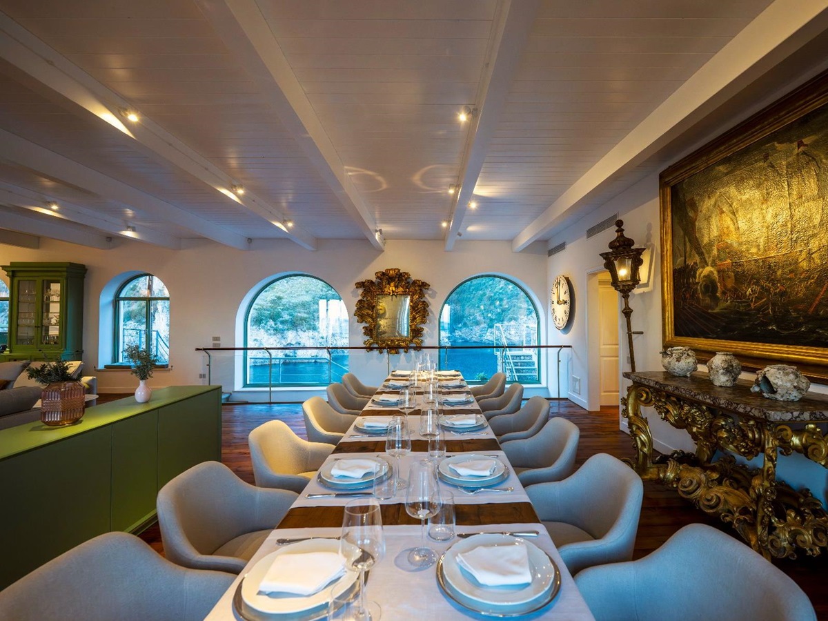 Dining area at Isca Private Island in Amalfi, Italy
