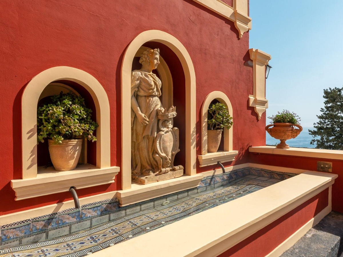 Hot Tub at Palazzo del Vescovo in Amalfi