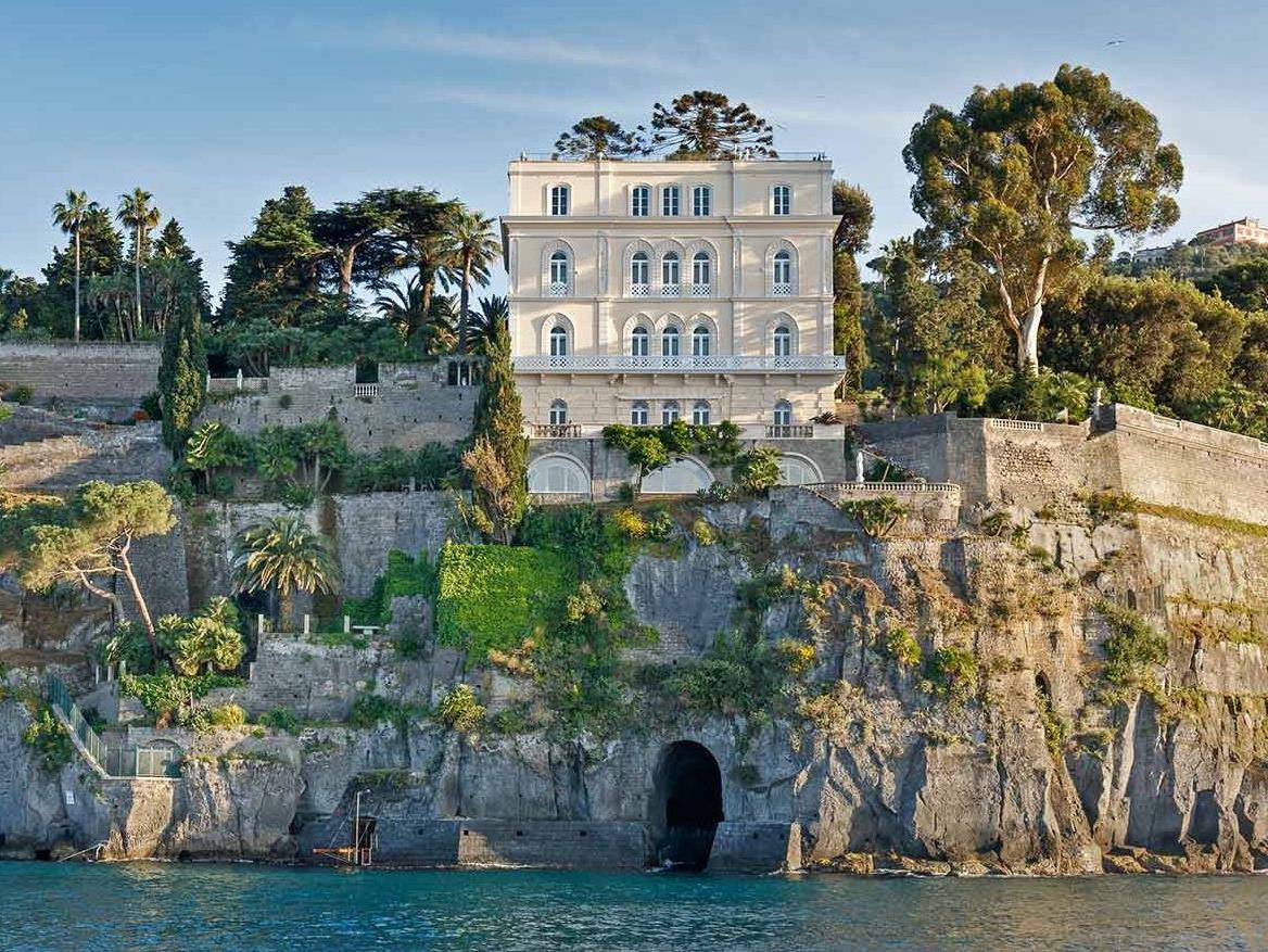 Cliffside location of Villa Astor Amalfi Italy