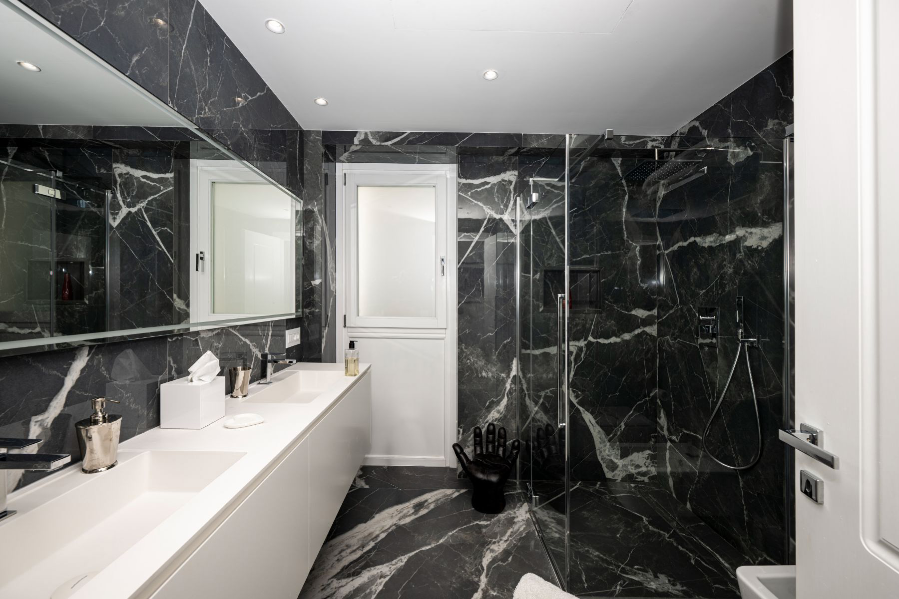 Black marble bathroom at Villa Colorito in Amalfi