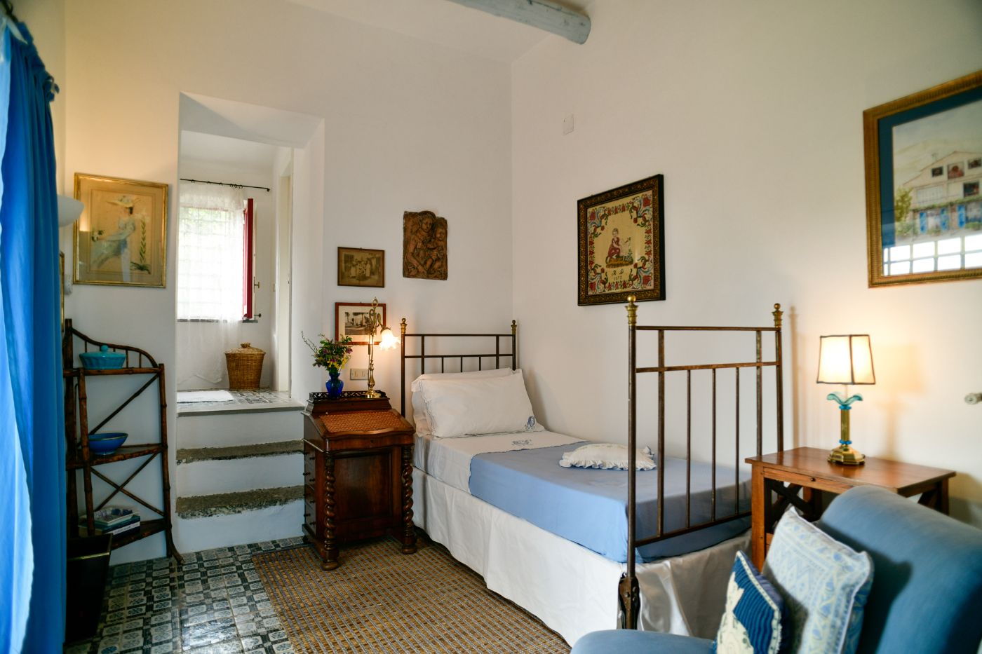 A fourth bedroom at Villa Il Campo.
