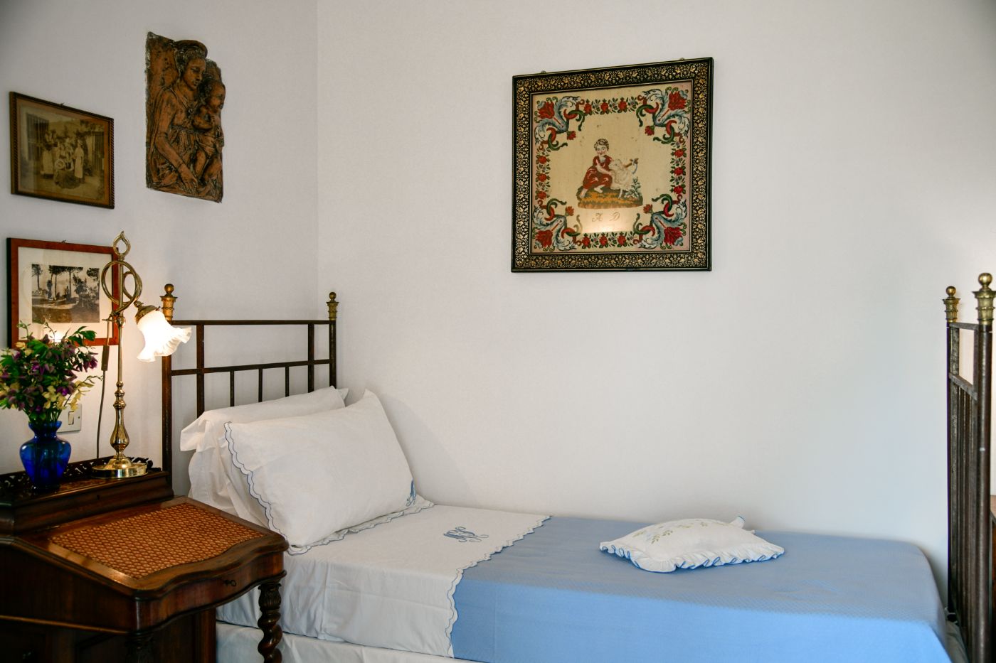 A fifth bedroom at Villa Il Campo.