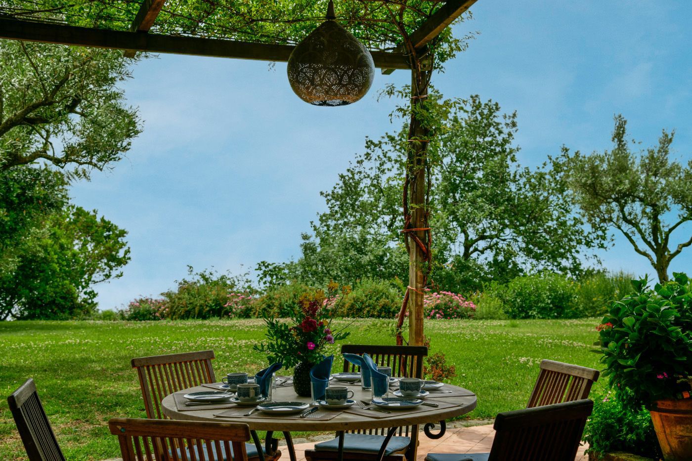 Outdoor dining space at Villa Il Campo.