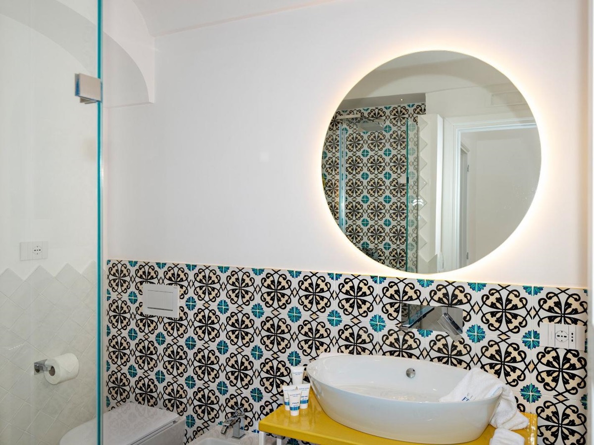 Bathroom at Villa Iris in Amalfi