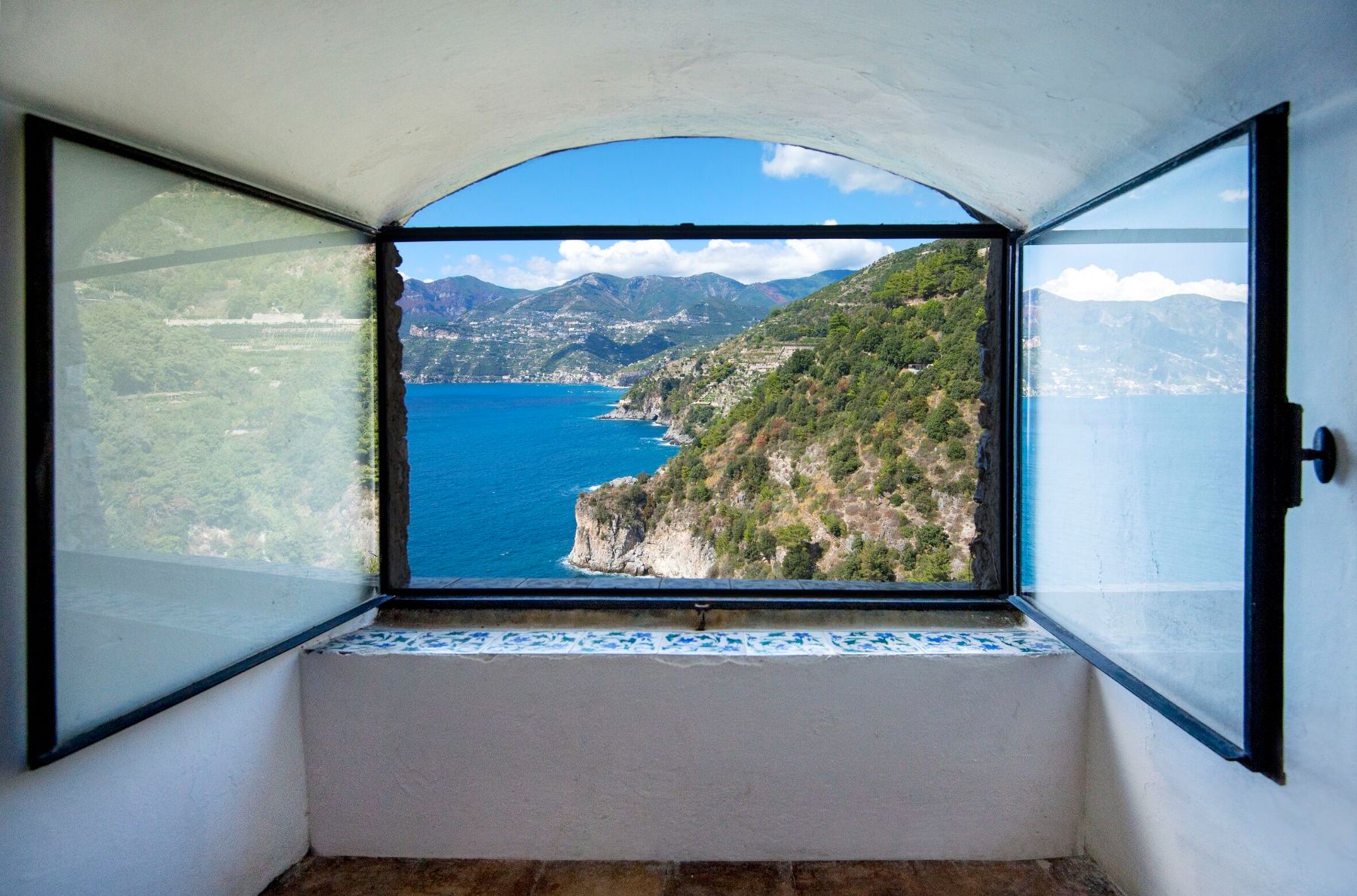 villa maiori window view amalfi