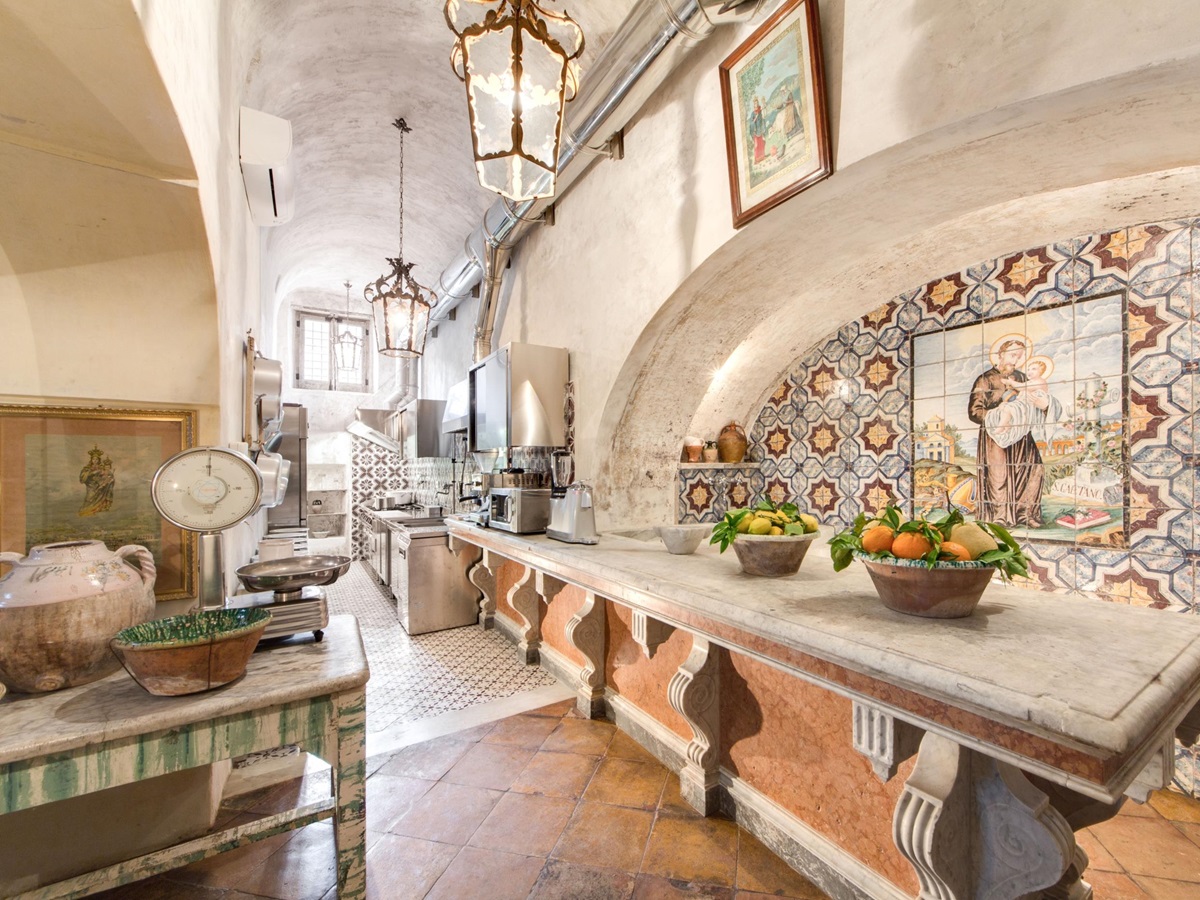 Hallway in Villa Marinella, Amalfi Coast