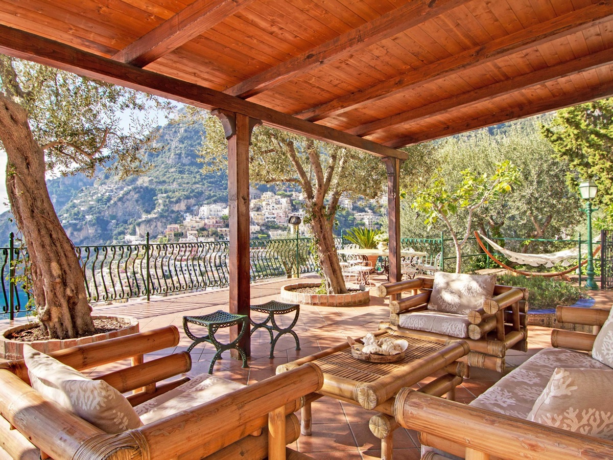 Covered terrace at Vilal Treville, Amalfi Coast