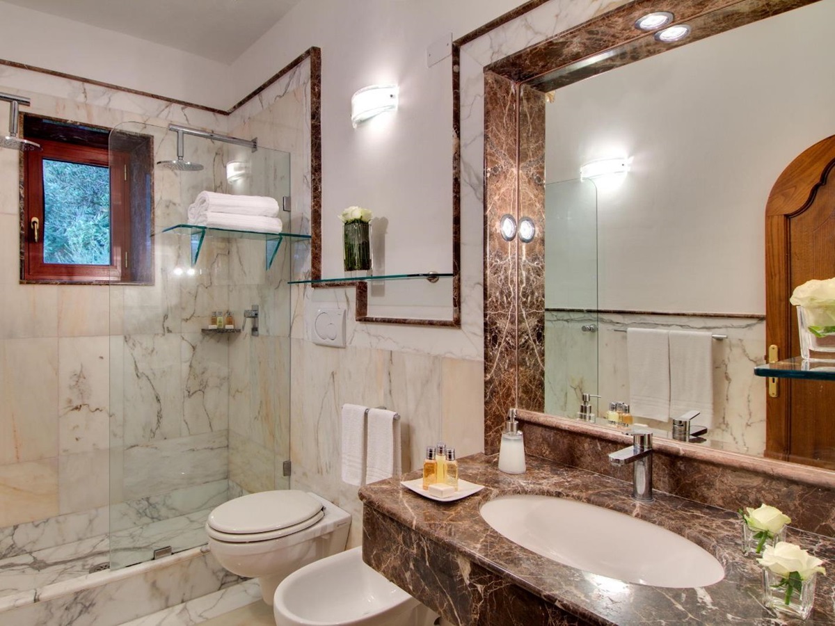 Bathroom at Villa Tuffariello in Amalfi