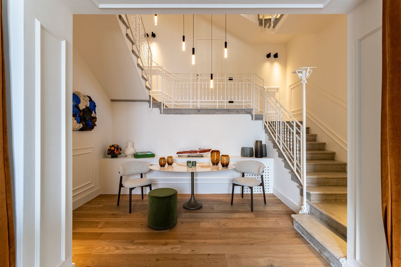The snug area beside the staircase at private rental, Breakwater Bellagio, Lake Como