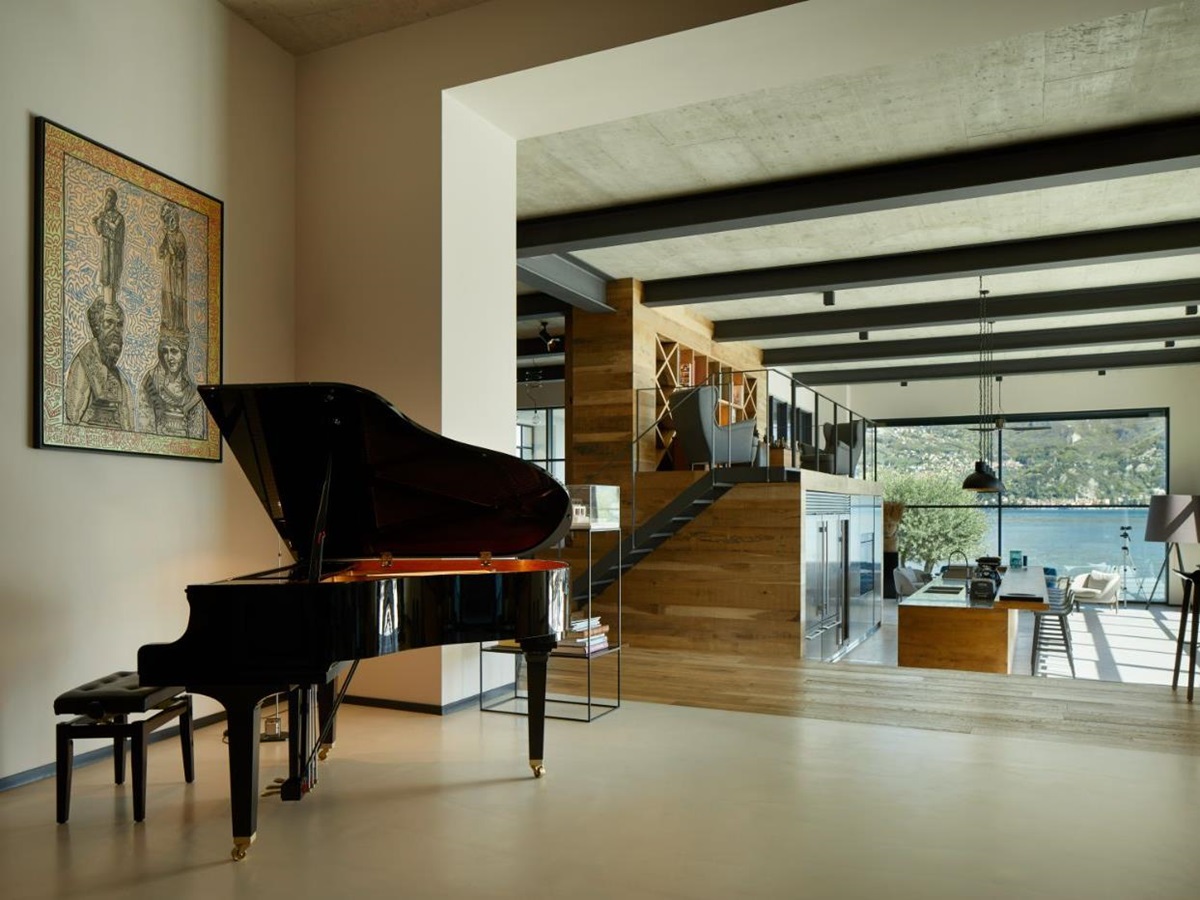 The interior of the Breakwater featuring the villa's baby-grand piano.