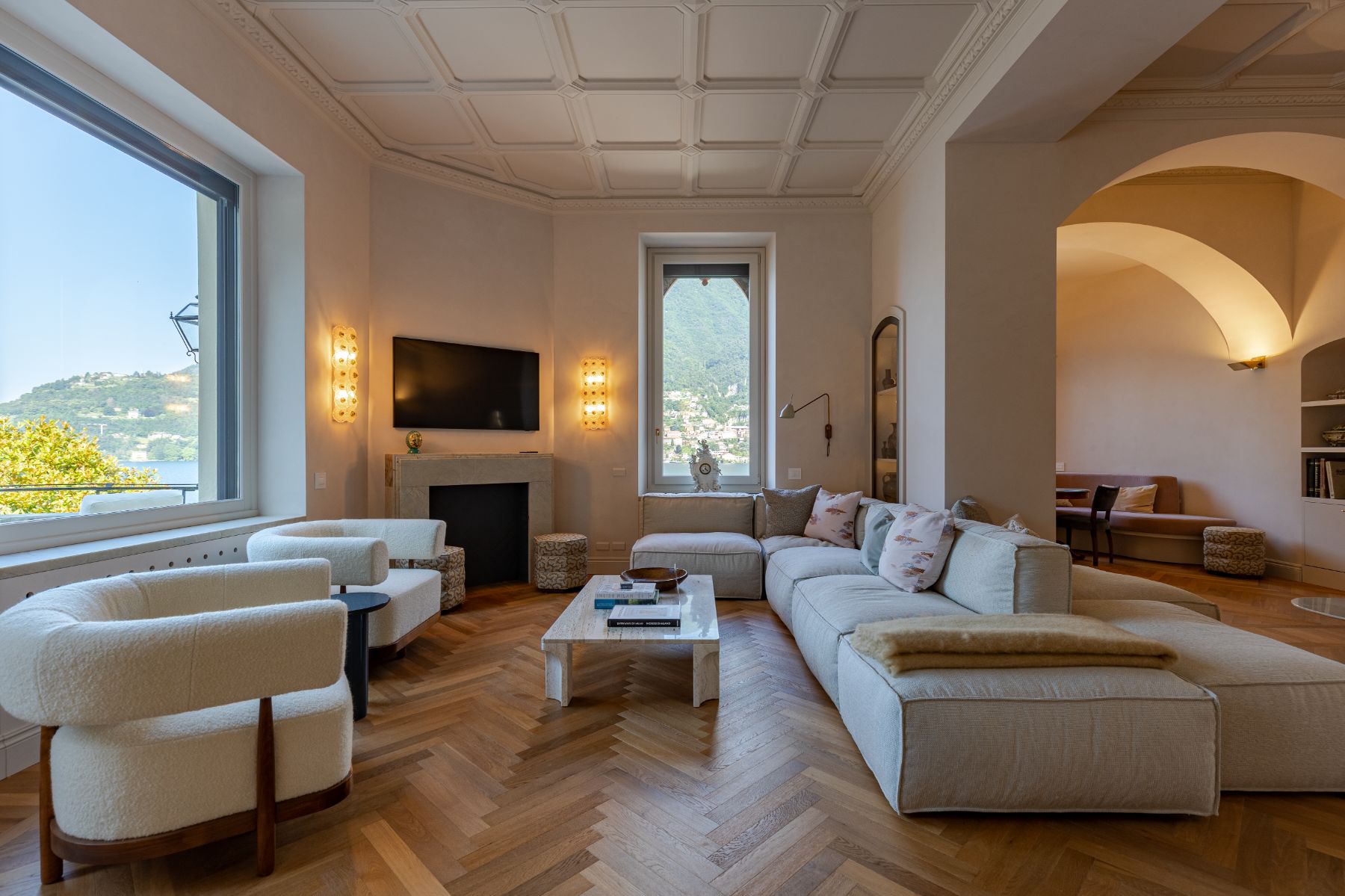 Sitting room at Villa Giada in Lake Como, Italy